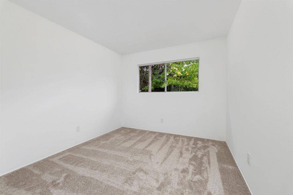 4795 Robbins St, San Diego, CA 92122