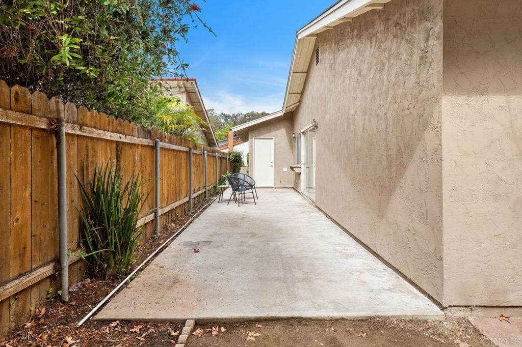 4795 Robbins St, San Diego, CA 92122