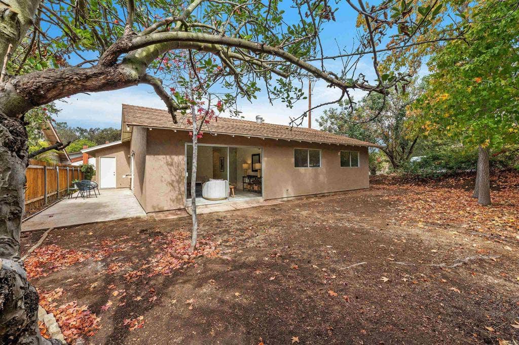 4795 Robbins St, San Diego, CA 92122