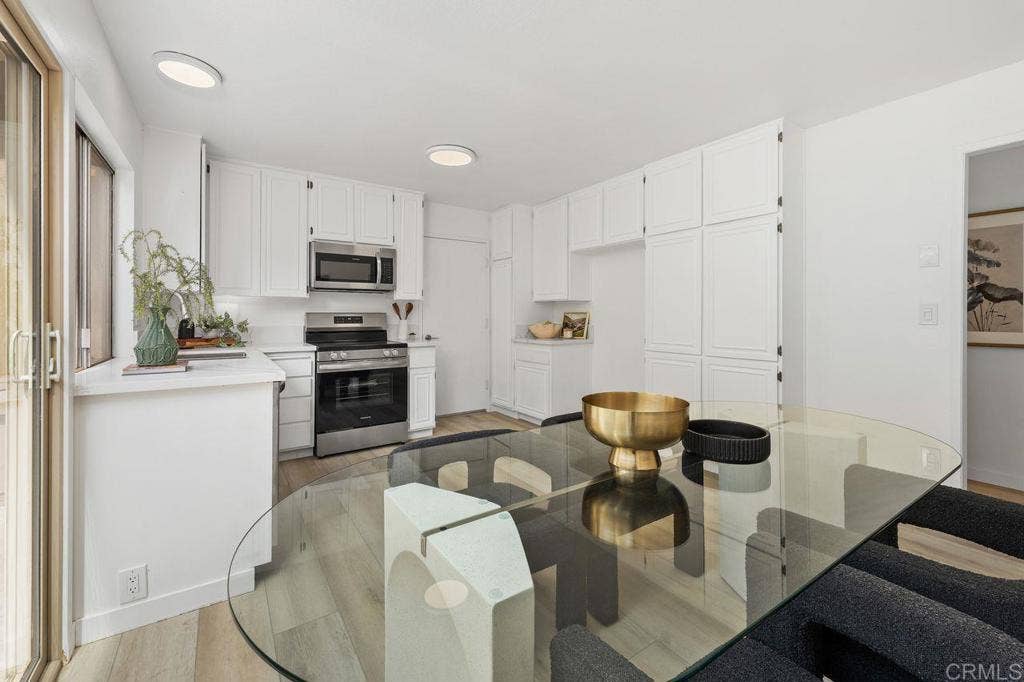 4795 Robbins St, San Diego, CA 92122