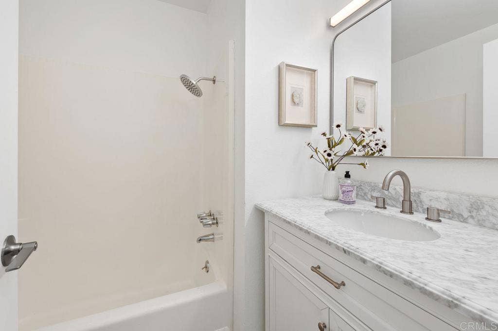 4795 Robbins St, San Diego, CA 92122
