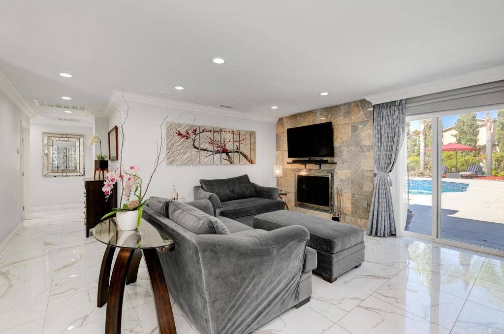 1604 Gustavo Street, El Cajon, CA 92019 1604 Gustavo Street, El Cajon, CA 92019
