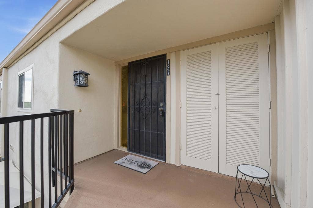 17458 Plaza Animado, #127, San Diego, CA 92128 17458 Plaza Animado, #127, San Diego, CA 92128