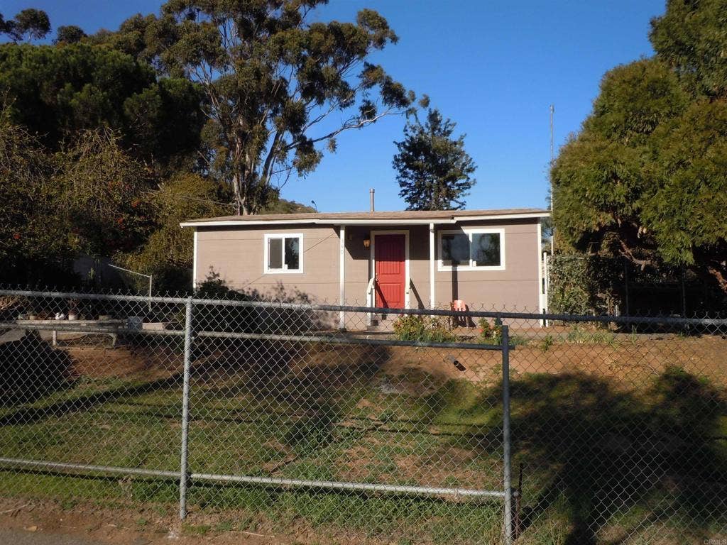 340 Pleasant Way, San Marcos, CA 92069 340 Pleasant Way, San Marcos, CA 92069