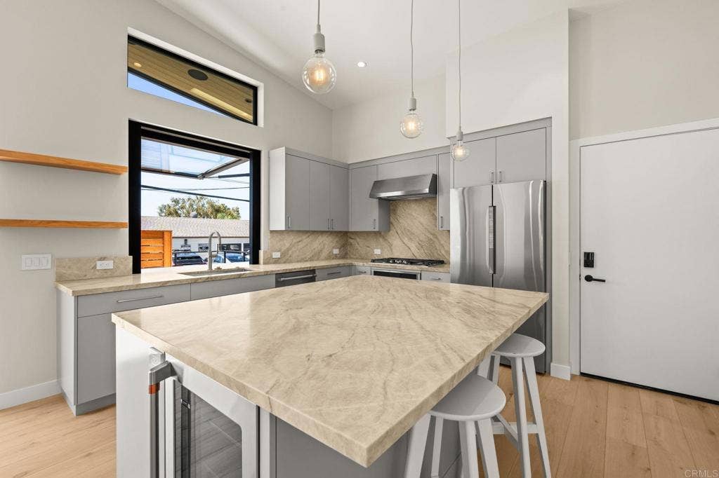328 12Th Street, Del Mar, CA 92014 328 12Th Street, Del Mar, CA 92014