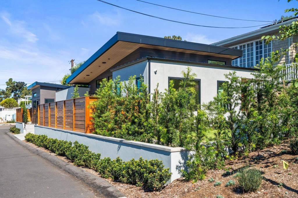 328 12Th Street, Del Mar, CA 92014 328 12Th Street, Del Mar, CA 92014