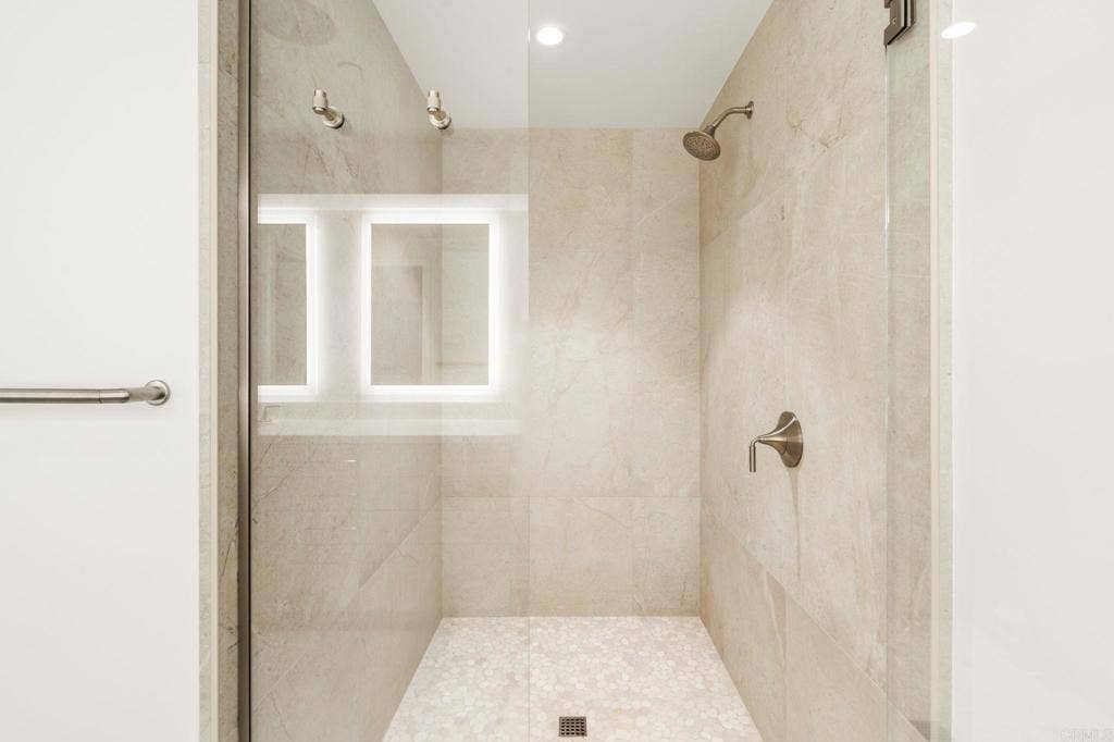 328 12Th Street, Del Mar, CA 92014 328 12Th Street, Del Mar, CA 92014