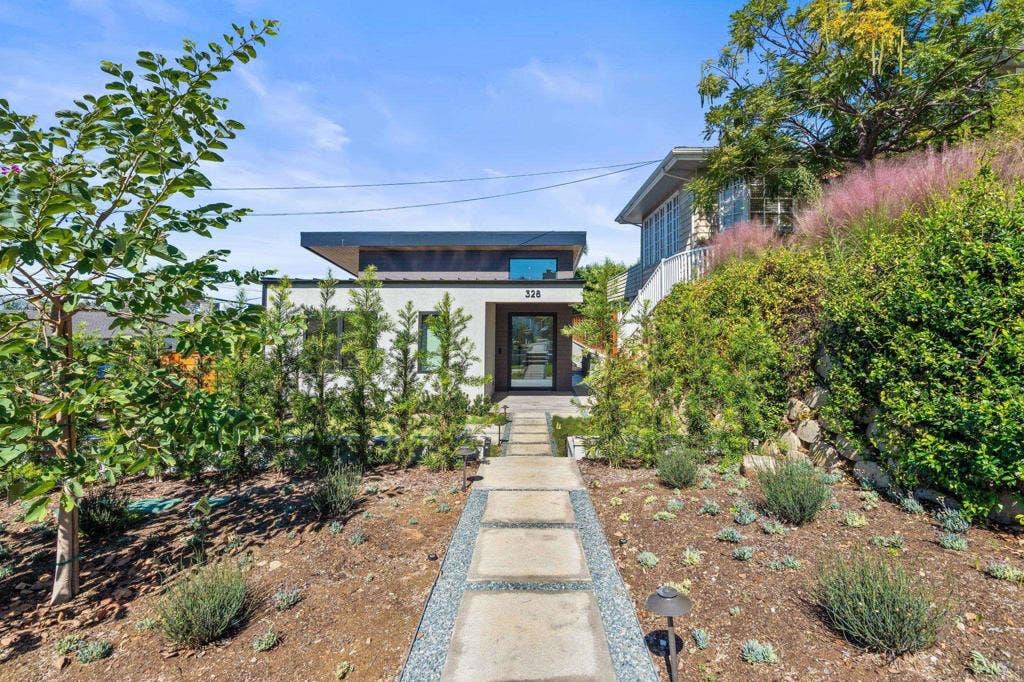328 12Th Street, Del Mar, CA 92014 328 12Th Street, Del Mar, CA 92014
