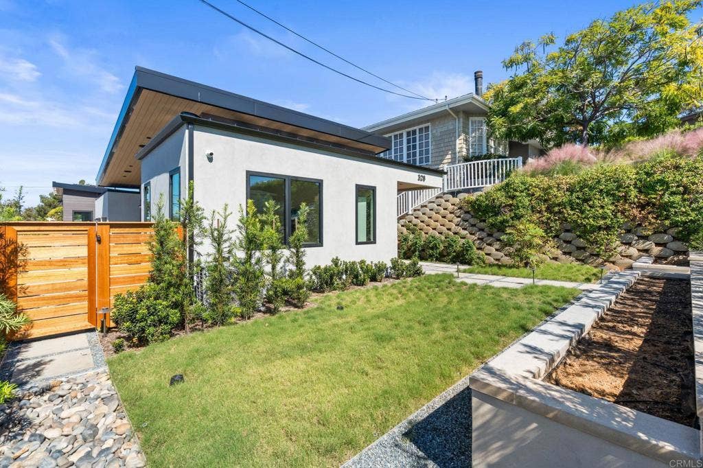 328 12Th Street, Del Mar, CA 92014 328 12Th Street, Del Mar, CA 92014