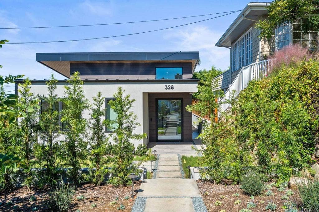 328 12Th Street, Del Mar, CA 92014 328 12Th Street, Del Mar, CA 92014