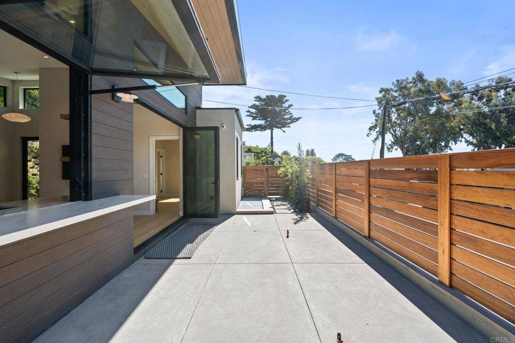 328 12Th Street, Del Mar, CA 92014 328 12Th Street, Del Mar, CA 92014