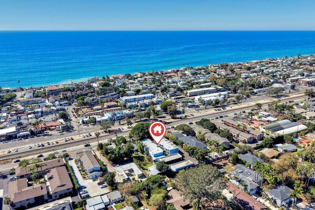 981 N Vulcan Avenue, #4, Encinitas, CA 92024 981 N Vulcan Avenue, #4, Encinitas, CA 92024