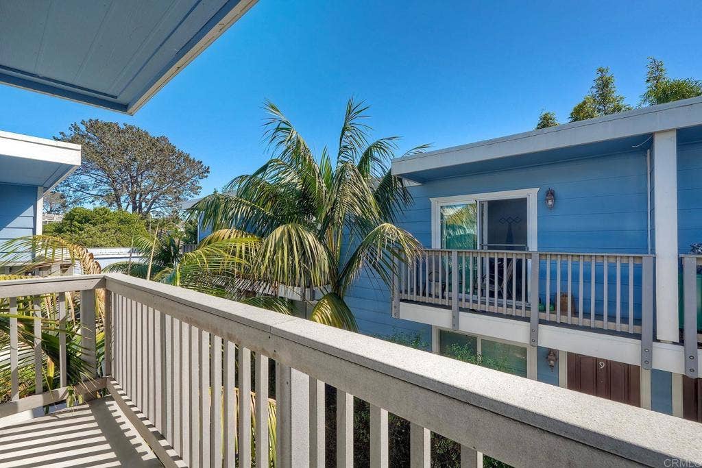981 N Vulcan Avenue, #4, Encinitas, CA 92024 981 N Vulcan Avenue, #4, Encinitas, CA 92024