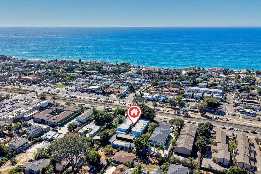 981 N Vulcan Avenue, #4, Encinitas, CA 92024 981 N Vulcan Avenue, #4, Encinitas, CA 92024