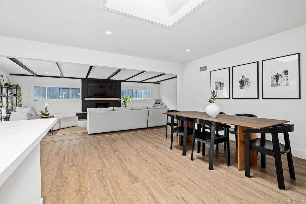 4975 Greenbrier Avenue, San Diego, CA 92120 Dining area from entry