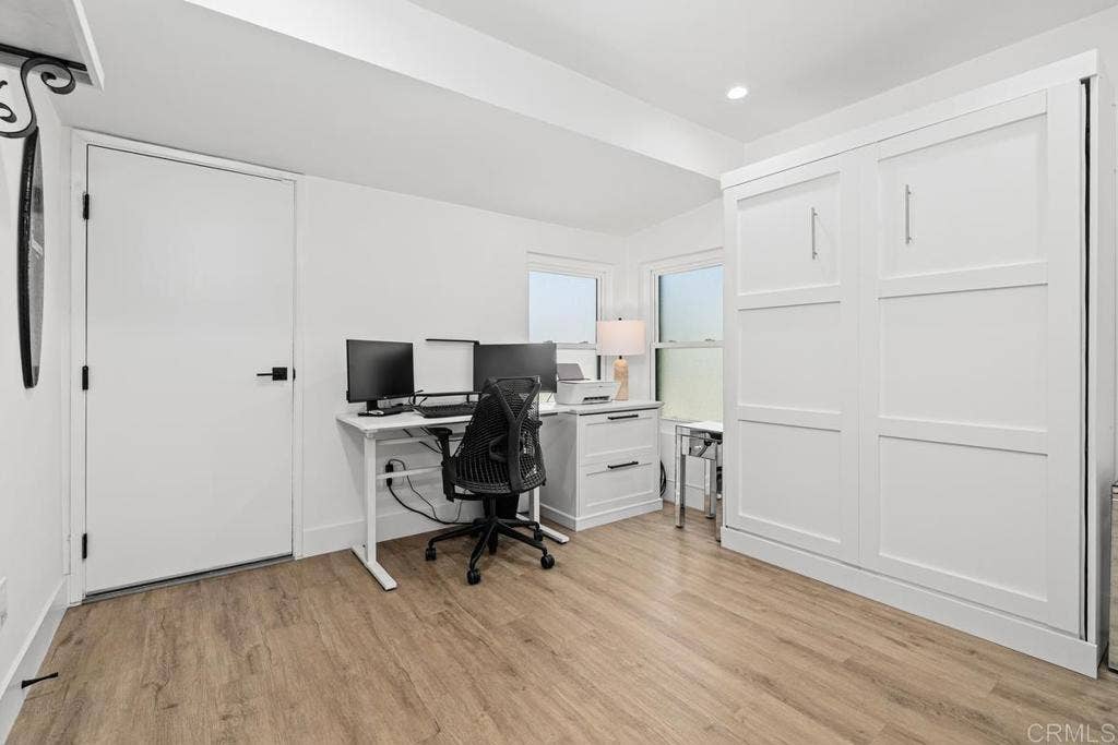 4975 Greenbrier Avenue, San Diego, CA 92120 4975 Greenbrier Avenue, San Diego, CA 92120