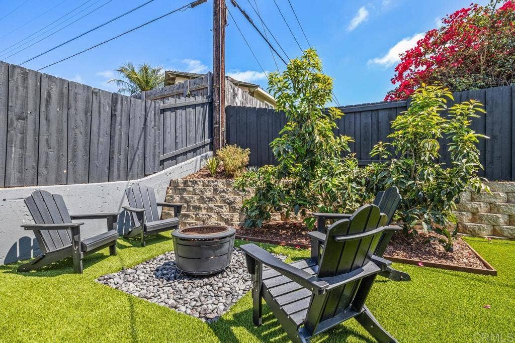 4975 Greenbrier Avenue, San Diego, CA 92120 Outdoor fire pit