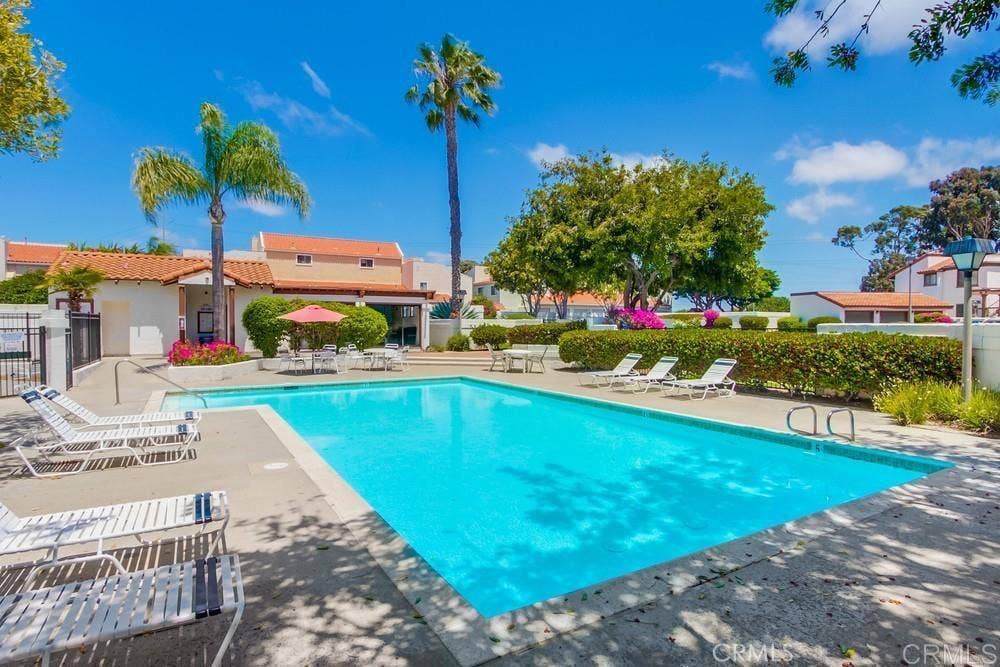 6924 Sandpiper Place, Carlsbad, CA 92009 6924 Sandpiper Place, Carlsbad, CA 92009