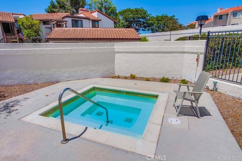 6924 Sandpiper Place, Carlsbad, CA 92009 6924 Sandpiper Place, Carlsbad, CA 92009