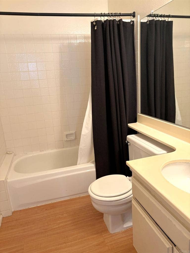 6924 Sandpiper Place, Carlsbad, CA 92009 6924 Sandpiper Place, Carlsbad, CA 92009