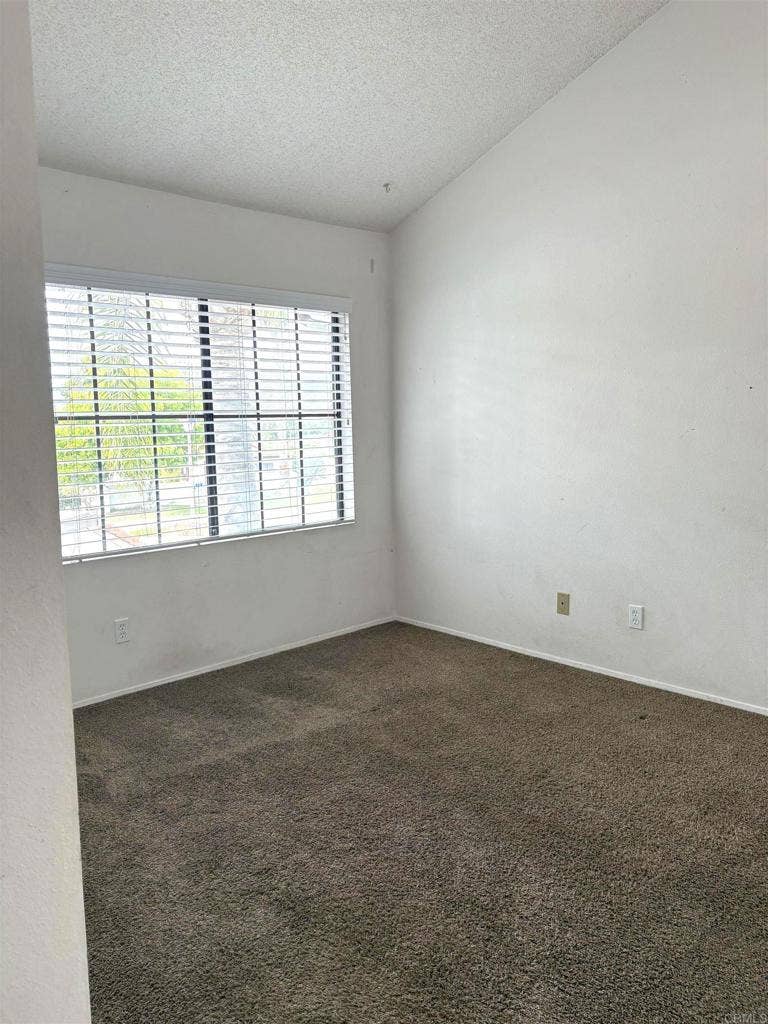 6924 Sandpiper Place, Carlsbad, CA 92009 6924 Sandpiper Place, Carlsbad, CA 92009