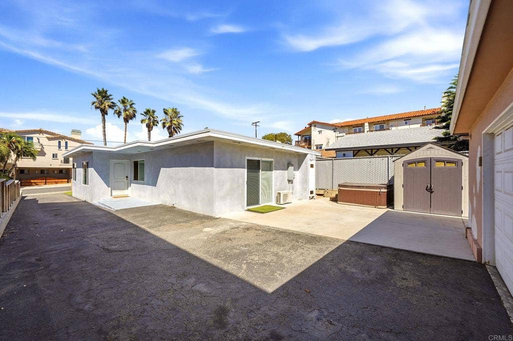 147 Maple Avenue, Carlsbad, CA 92008 147 Maple Avenue, Carlsbad, CA 92008