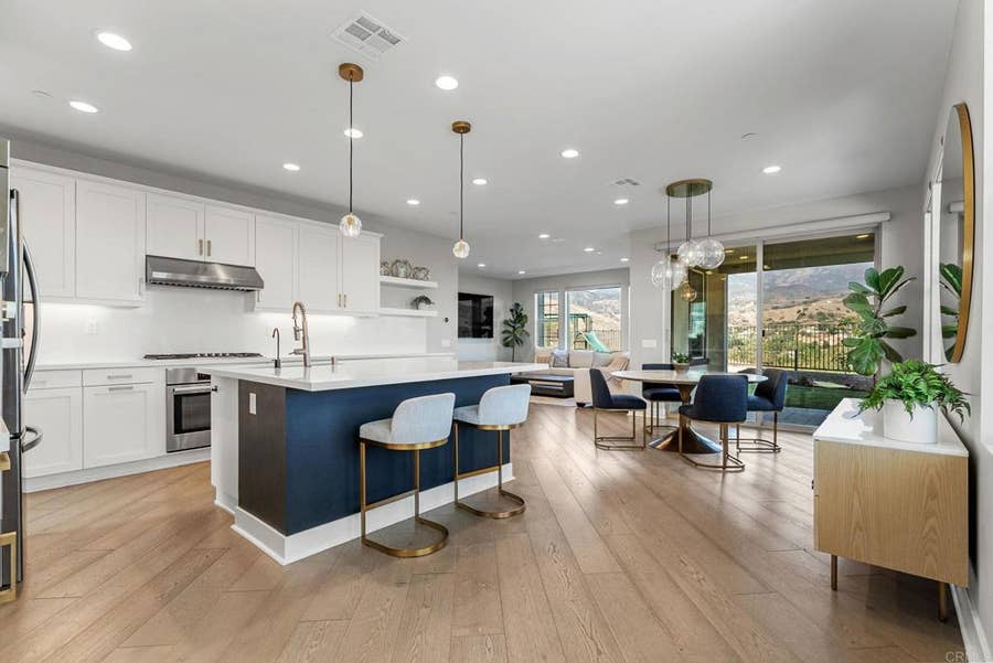 Property photo for 1832 Aliso Canyon Dr, Lake Forest, CA