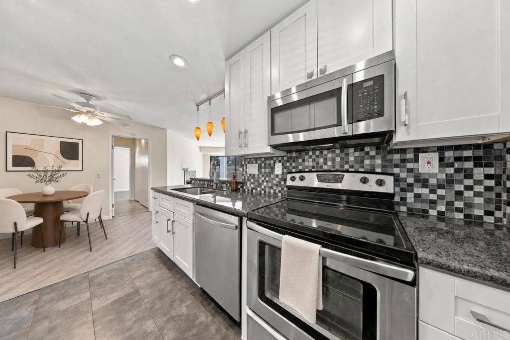 9709 Mesa Springs Way, #211, San Diego, CA 92126 9709 Mesa Springs Way, #211, San Diego, CA 92126