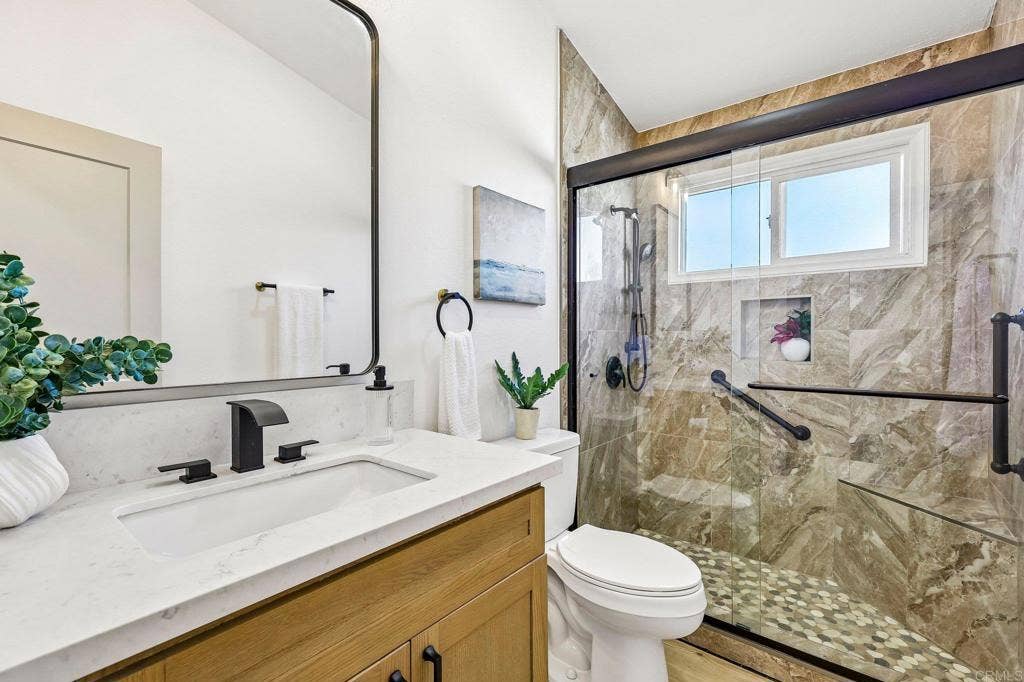 4121 Mount Hukee, San Diego, CA 92117 4121 Mount Hukee, San Diego, CA 92117