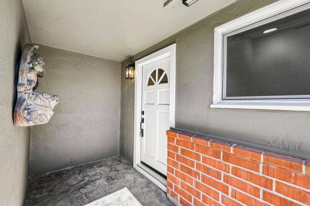 4121 Mount Hukee, San Diego, CA 92117 4121 Mount Hukee, San Diego, CA 92117