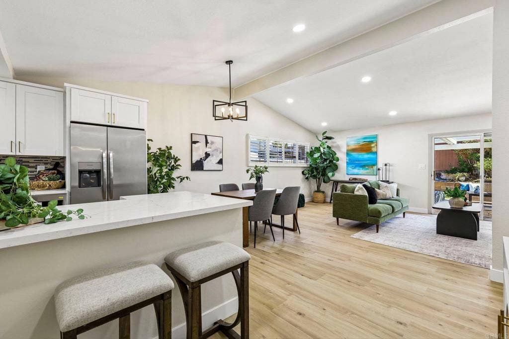 4121 Mount Hukee, San Diego, CA 92117 4121 Mount Hukee, San Diego, CA 92117