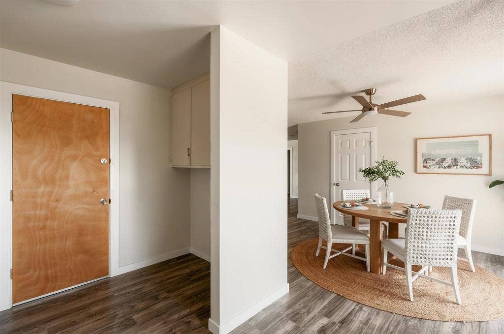 147 Edgewood Drive, Oceanside, CA 92054 147 Edgewood Drive, Oceanside, CA 92054