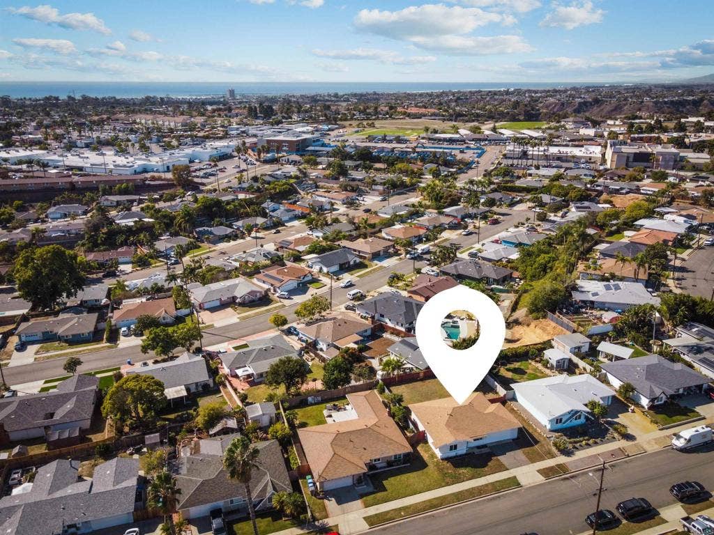147 Edgewood Drive, Oceanside, CA 92054 147 Edgewood Drive, Oceanside, CA 92054