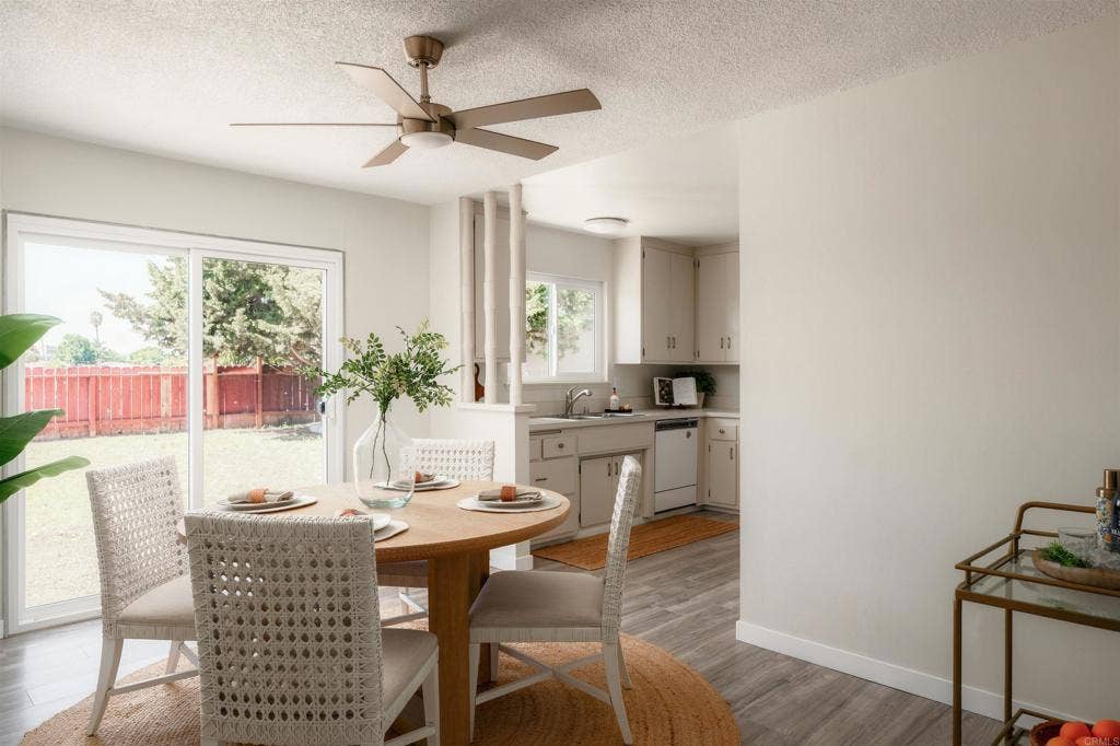 147 Edgewood Drive, Oceanside, CA 92054 147 Edgewood Drive, Oceanside, CA 92054