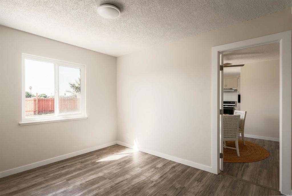 147 Edgewood Drive, Oceanside, CA 92054 147 Edgewood Drive, Oceanside, CA 92054