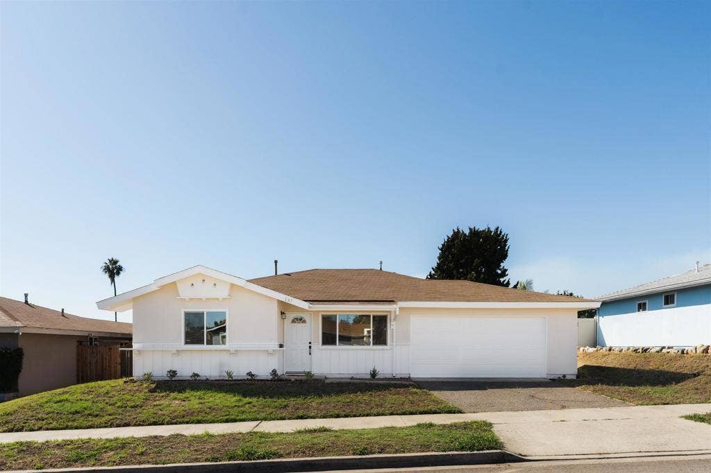 147 Edgewood Drive, Oceanside, CA 92054 147 Edgewood Drive, Oceanside, CA 92054