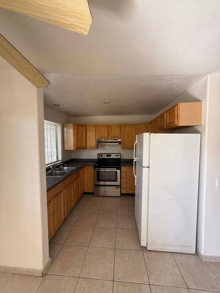 4120 Estrella Ave, #1, San Diego, CA 92105 4120 Estrella Ave, #1, San Diego, CA 92105
