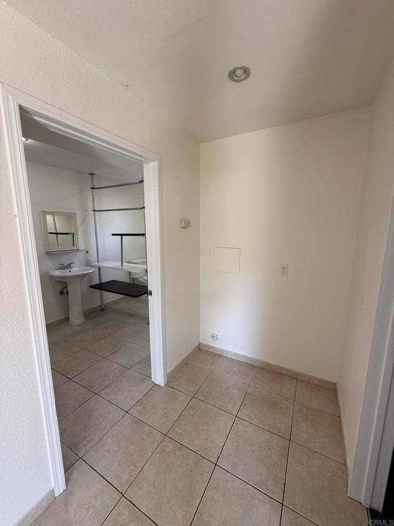 4120 Estrella Ave, #1, San Diego, CA 92105 4120 Estrella Ave, #1, San Diego, CA 92105