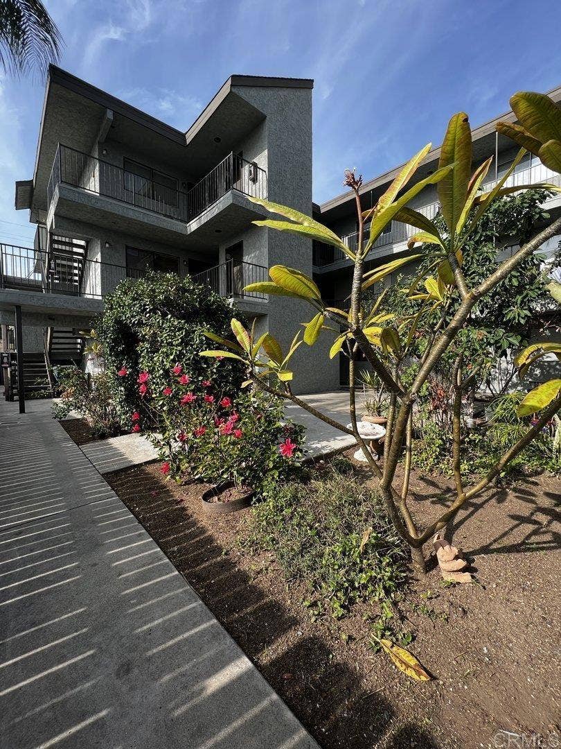 4120 Estrella Ave, #1, San Diego, CA 92105 4120 Estrella Ave, #1, San Diego, CA 92105