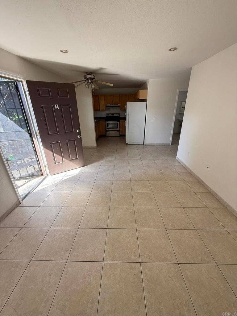 4120 Estrella Ave, #1, San Diego, CA 92105 4120 Estrella Ave, #1, San Diego, CA 92105