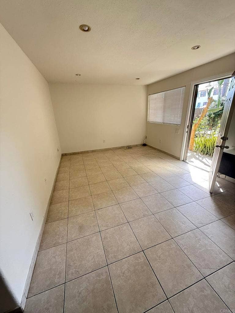 4120 Estrella Ave, #1, San Diego, CA 92105 4120 Estrella Ave, #1, San Diego, CA 92105