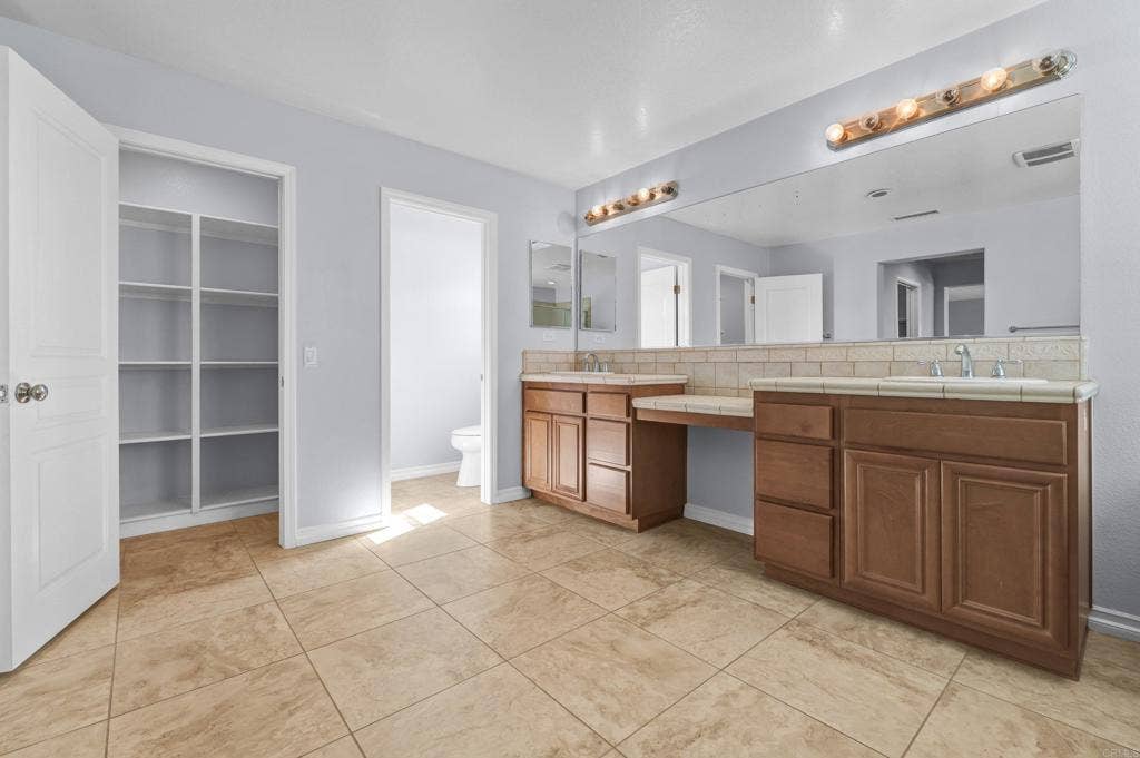 27973 Breakwater Ct., Menifee, CA 92585 27973 Breakwater Ct., Menifee, CA 92585