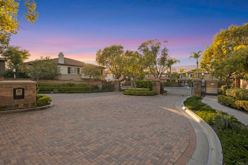 3 DARLINGTON, Irvine, CA 92620 3 DARLINGTON, Irvine, CA 92620