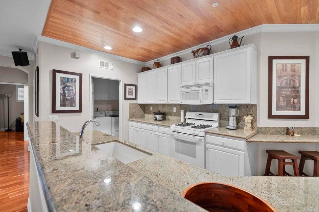 3 DARLINGTON, Irvine, CA 92620 3 DARLINGTON, Irvine, CA 92620