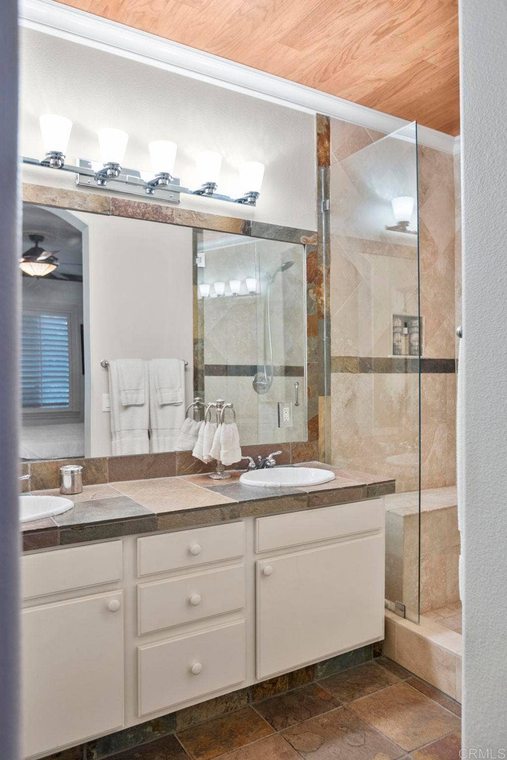 3 DARLINGTON, Irvine, CA 92620 3 DARLINGTON, Irvine, CA 92620