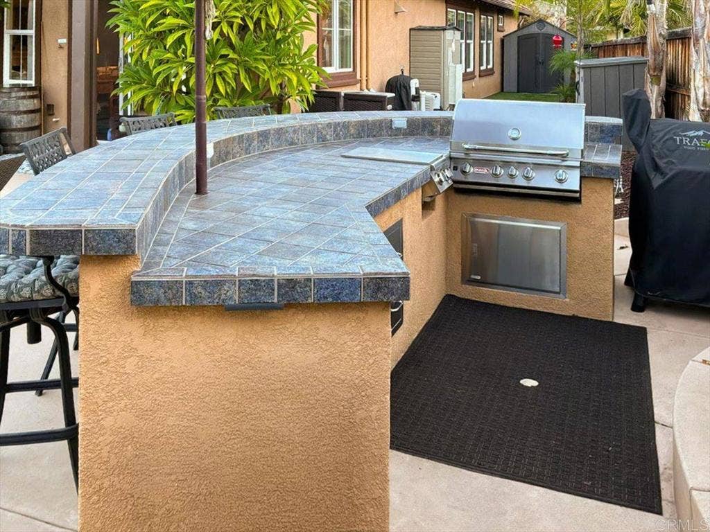 571 Chandler Court, Escondido, CA 92027 571 Chandler Court, Escondido, CA 92027