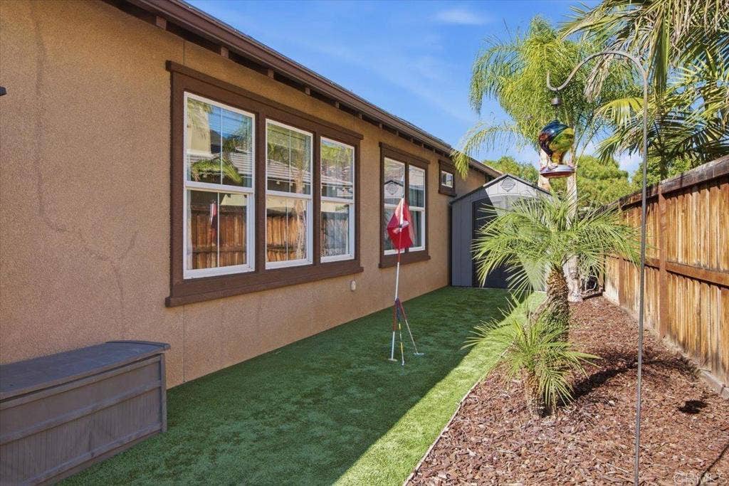 571 Chandler Court, Escondido, CA 92027 571 Chandler Court, Escondido, CA 92027