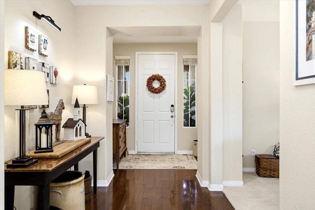 571 Chandler Court, Escondido, CA 92027 571 Chandler Court, Escondido, CA 92027