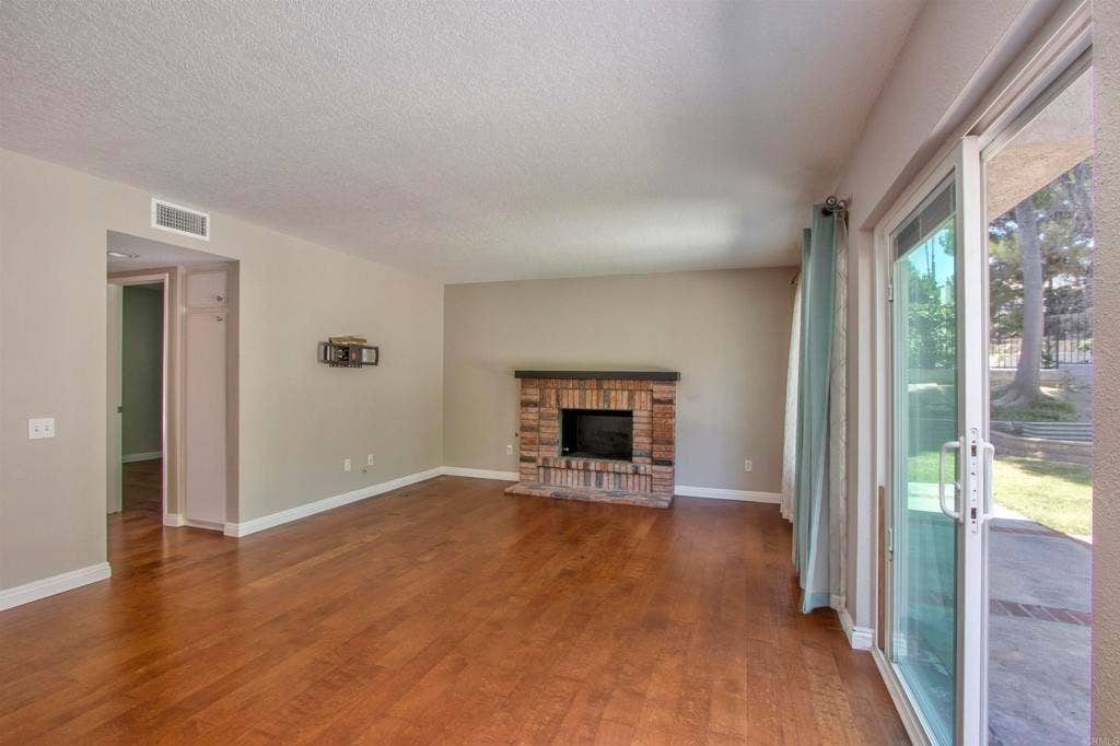 1140 Countrywood Lane, Vista, CA 92081 Family Room