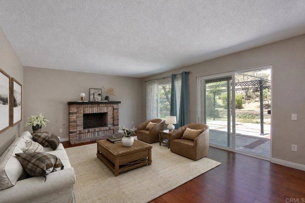 1140 Countrywood Lane, Vista, CA 92081 Staged